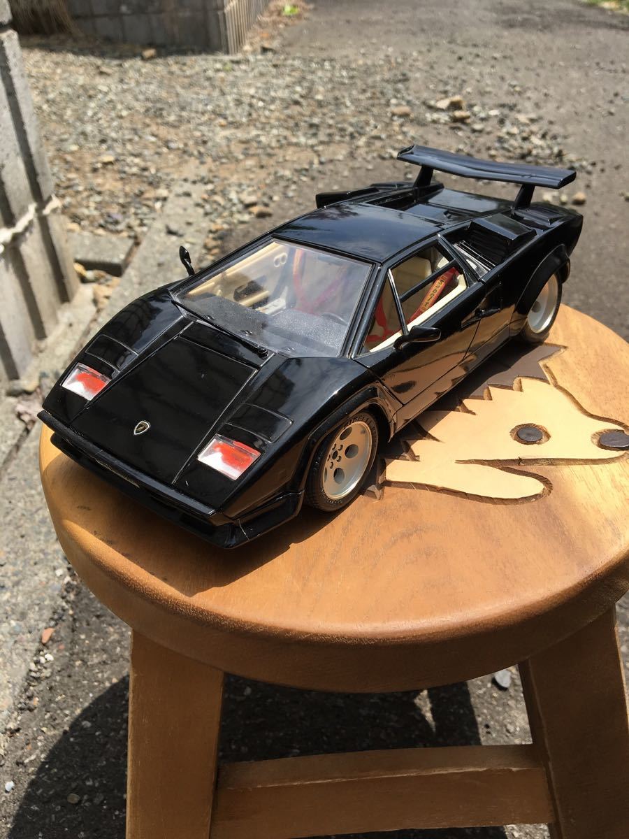 ブラーゴ ブラゴ 1 18 ランボルギーニ カウンタック 19 イタリア製 ミニカー ブラック ブラーゴ 売買されたオークション情報 Yahooの商品情報をアーカイブ公開 オークファン Aucfan Com