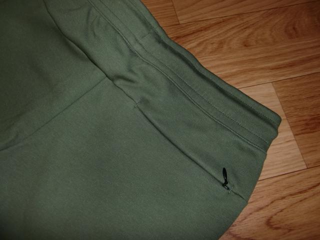 Gu スポーツ アクティブ スウェットパンツ M メンズ ダークグリーン 緑 カーキ ジョガーパンツ ロングパンツ 長ズボン スリム スウェット 売買されたオークション情報 Yahooの商品情報をアーカイブ公開 オークファン Aucfan Com