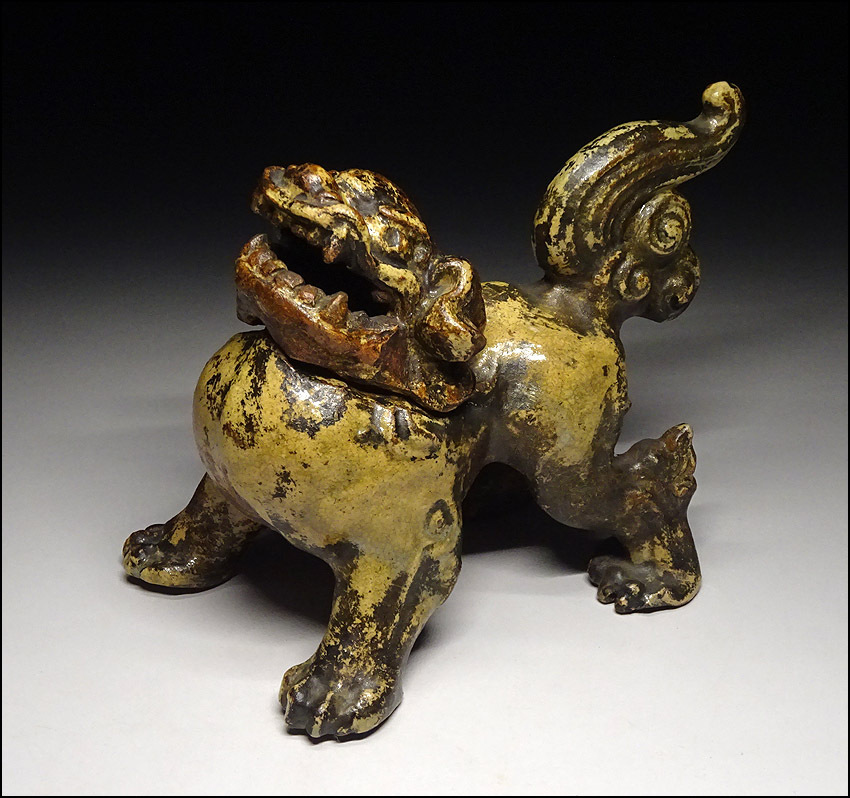 白備前獅子香炉 White Glaze Bizen Ware Censer | 陶磁オンライン