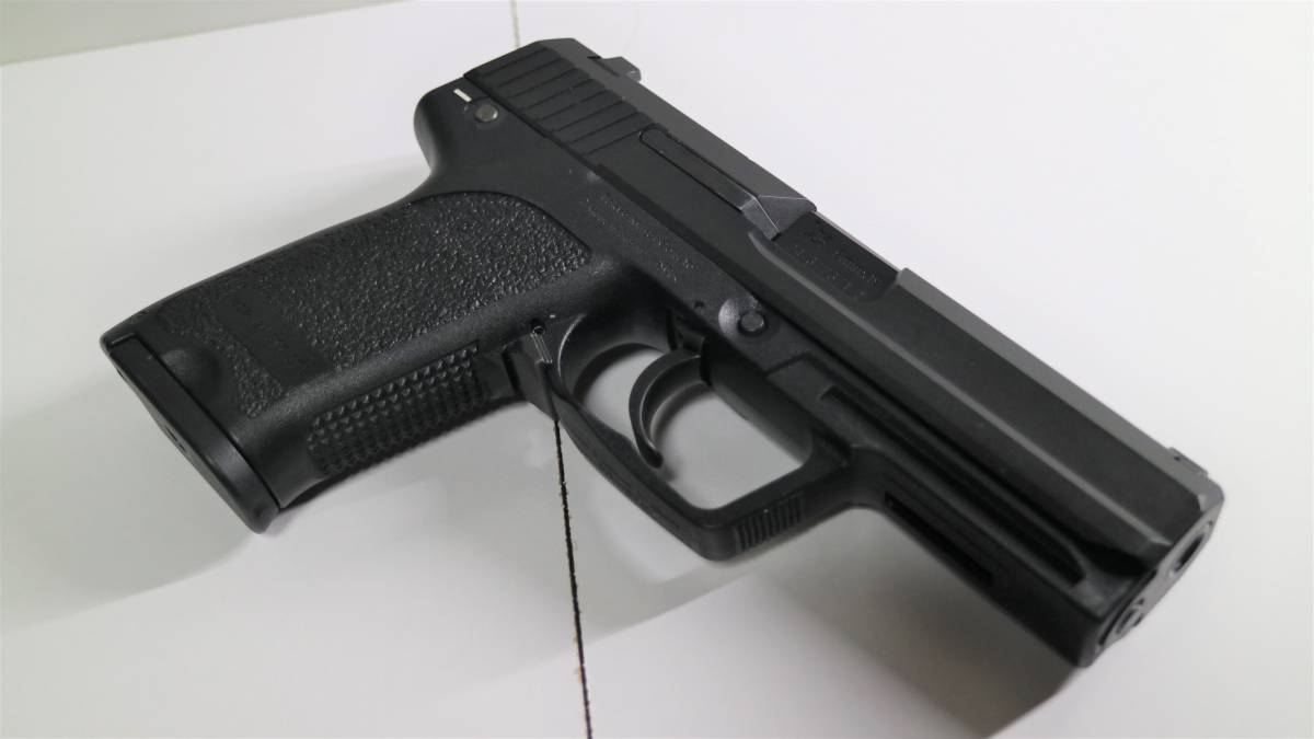 東京マルイ　USP COMPACT 予備マグ付き中古 東京マルイ USPフルサイズ 予備マグ コンペンセイター付き
