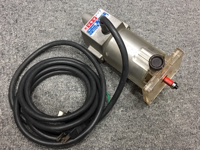 品質保証，人気SALE マキタ makita トリマ モデル:3071 他付属品多数 スチール製工具箱付き 品(ルーター)｜売買されたオークション情報、yahooの商品情報をアーカイブ公開 - オークファン ルーター