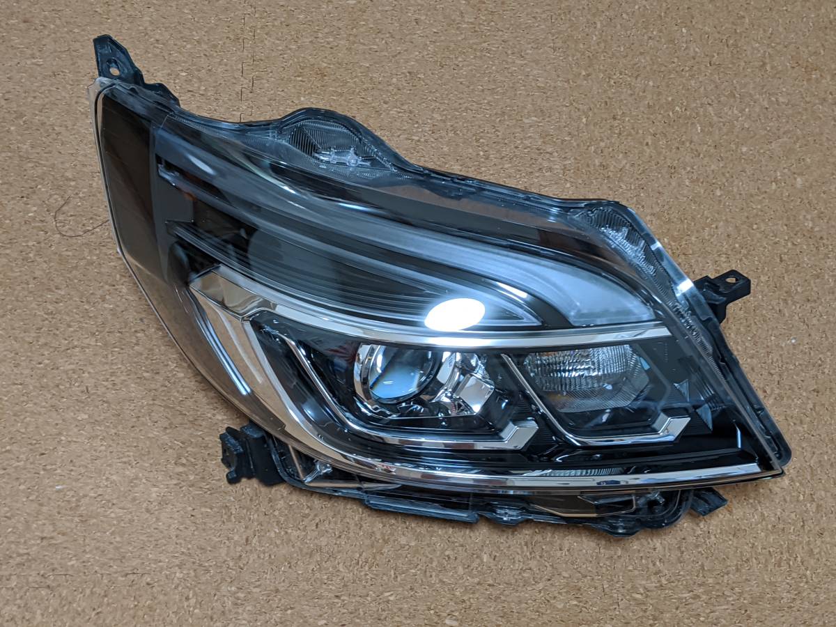 ☆日産☆デイズルークス☆ハイウェイスター☆B21A/B11A☆LED☆右ライト