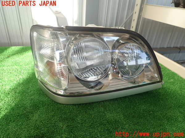 2UPJ-62671130]クラウンアスリート(JZS171)右ヘッドライト HID 中古
