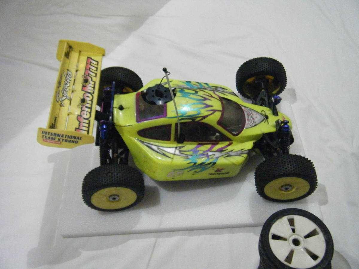 1/8 京商　インファーノ7.5？　アップグレード品？ ジャンク