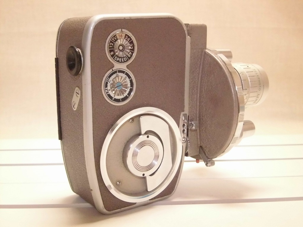 ☆ビンテージ 8ミリカメラ TRIAUTO CINEMAX-8☆D620