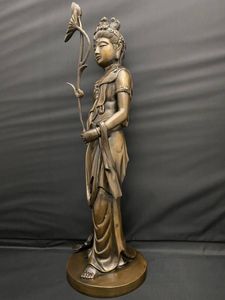 高村光雲 観音のYahoo!オークション(旧ヤフオク!)の相場・価格を見る