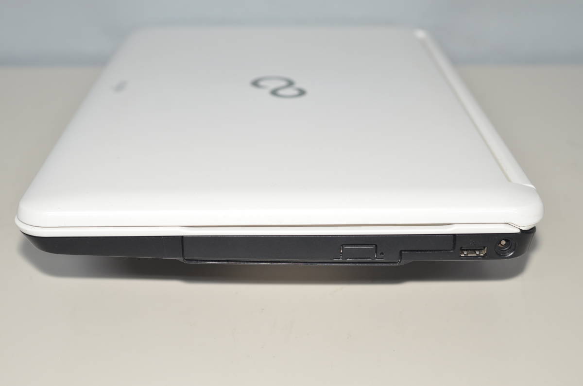 最新Windows10+office 大容量SSD512GB 富士通 LIFEBOOK AH77/G i7 