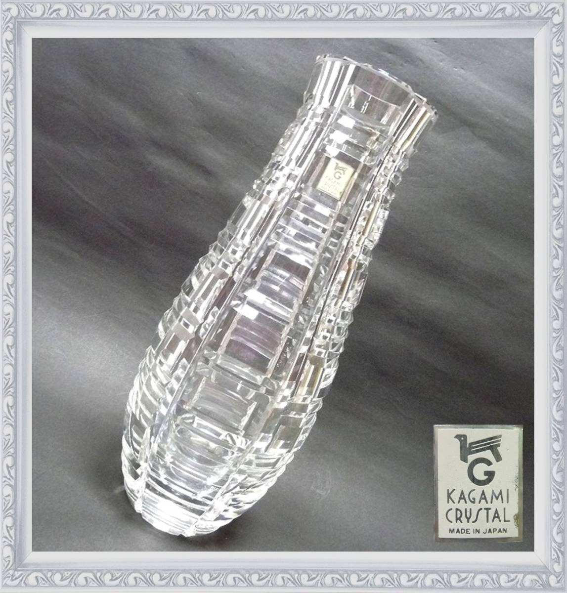 Kagami Crystal カガミ クリスタル 重さ4kg 高さ30 7 ガラス フラワーベース 花瓶 スリム 昭和レトロ 上質 スタイリッシュ 日本製 工芸ガラス 売買されたオークション情報 Yahooの商品情報をアーカイブ公開 オークファン Aucfan Com
