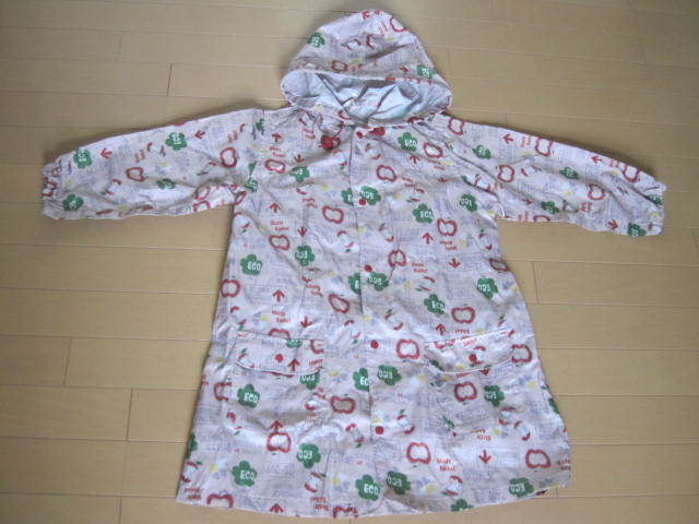 レインコート ピンク系 専用外袋付き 英語ロゴ 絵柄 110ｃｍ カッパ 雨合羽 リンゴ柄 110 105 114cm 売買されたオークション情報 Yahooの商品情報をアーカイブ公開 オークファン Aucfan Com