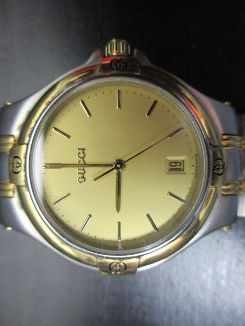 GUCCI 9040M コンビカラー クォーツ 腕時計 本体 GUCCI グッチ コンビ デイト 9040M クォーツ 名