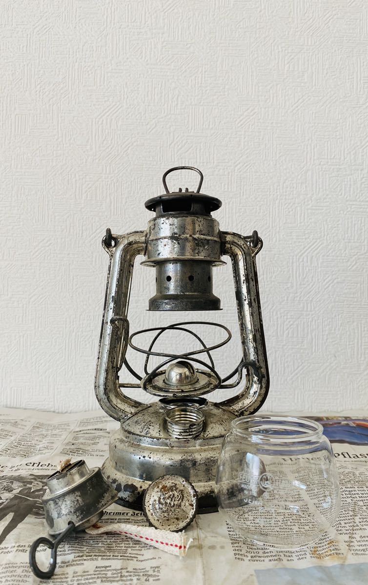 フュアーハンド Feuerhand マッシュルームヘッド ハリケーン 0 ドイツ製 : feuerhand ランタン STK ビンテージランタン ATOM 1 ハリケーンランタンの造り手！Feuerhand（フュアハンド）社の数奇な 1950年代 黒フュアーハンド
