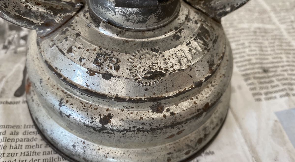 フュアーハンド Feuerhand マッシュルームヘッド ハリケーン 0 ドイツ製 : feuerhand ランタン STK ビンテージランタン ATOM 1 ハリケーンランタンの造り手！Feuerhand（フュアハンド）社の数奇な 1950年代 黒フュアーハンド