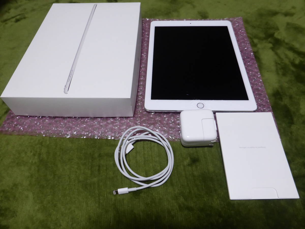 Apple iPad Pro 9.7インチ MLMP2J/A A1673 32GB wi-fi シルバー 画面割れ