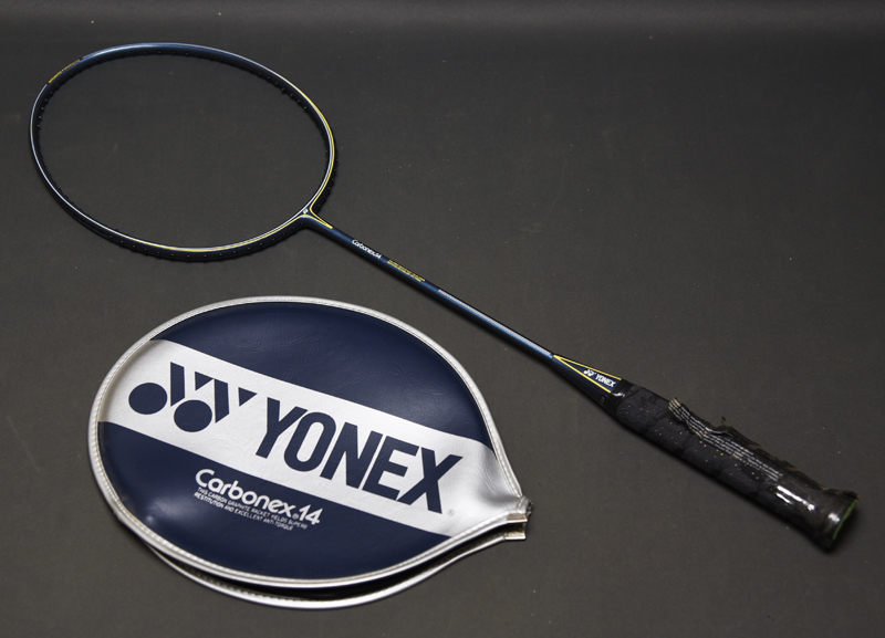 超激得，低価 昔の バドミントン ラケット yonex ヨネックス Carbonex 14 カーボングラファイトシャフト 2U-G4 ヴィンテージ デッドストック(ラケット)｜売買されたオークション情報、yahooの商品情報をアーカイ ラケット