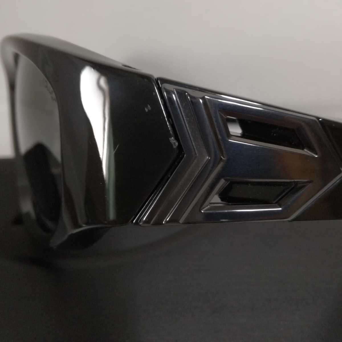 ダイワ TLX005 TLX トゥルービュースポーツ グローブライド | TVS 偏光グラス 美品]ダイワ×タレックス 偏光サングラス トゥルービュースポーツ&frasl;シルバーミラー 005 トゥルービュー SM 釣り 025(アイウェア)｜DAIWA