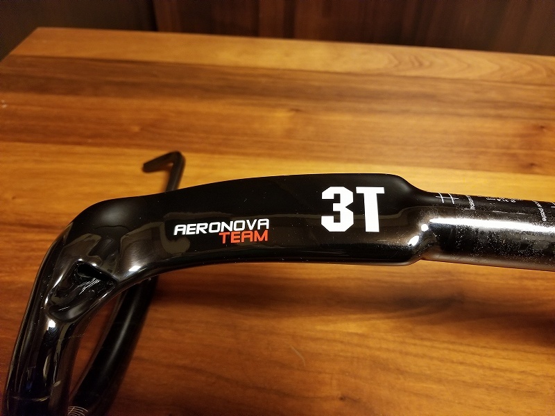 純日本製 3T Aeronova Team カーボンドロップハンドル 420mm(C-C) 中古