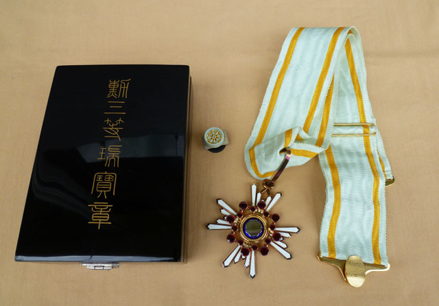 □綺麗 勲三等瑞宝章□勲章 MP-3