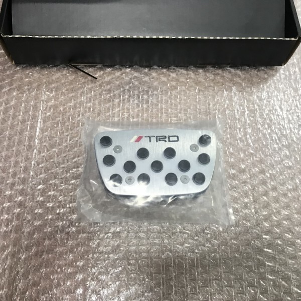 4☆ TOYOTA トヨタ TRD アルミペダル 20系 AT用 アルファード ヴェルファイア ノア ヴォクシ プリウス ヴィッツ 4点セット はめ込み式 汎用_4
