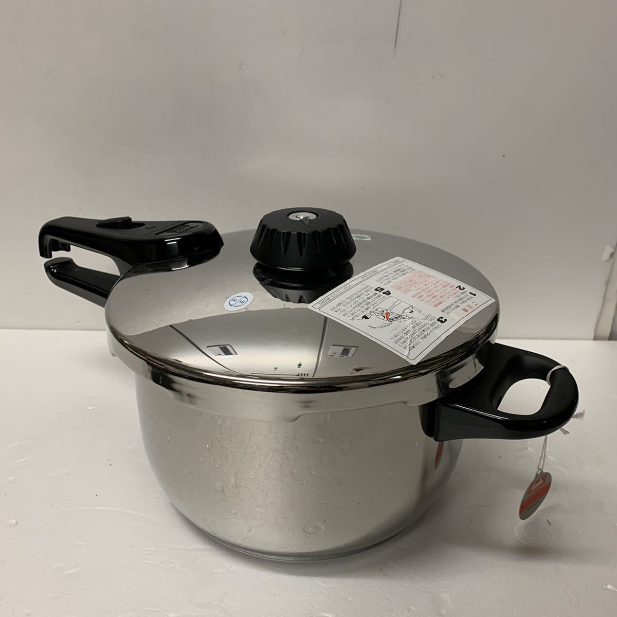  C983 保管品 圧力鍋 フィスラー 4.5L(圧力鍋)｜売買されたオークション情報、yahooの商品情報をアーカイブ公開 - オークファン 圧力鍋
