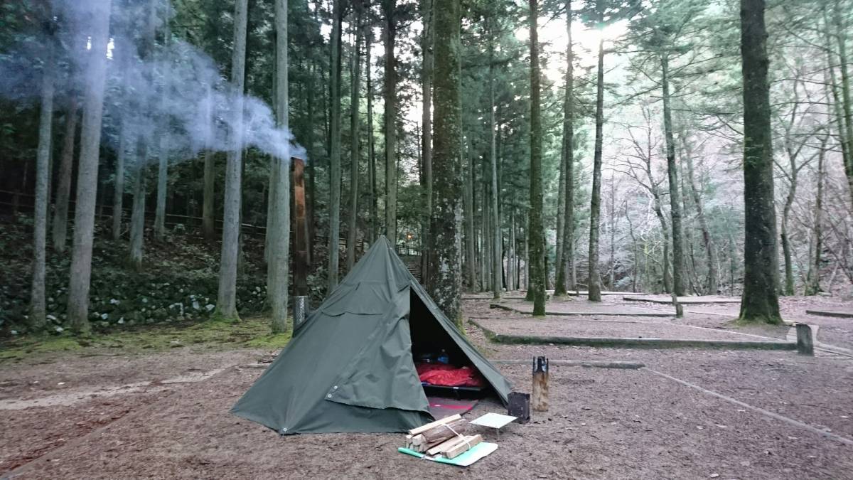 パップテント ポーランド軍ポンチョテント一式 ポンチョ パップテントの通販 by サイズ2 軍幕's ポーランド軍ポンチョテント一式サイズ2 86年製ポーランド軍テント一式 軍幕 テントの通販 格安ショッピング ポーランド - ポンチョテント一式 ポーランド軍のジッパー加工を施したスペシャルポンチョテント入荷