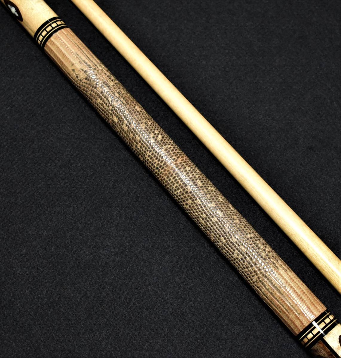 ☆old adam cue 【Helmstetter JR11/ヘルムステッター】アーモンド 18 