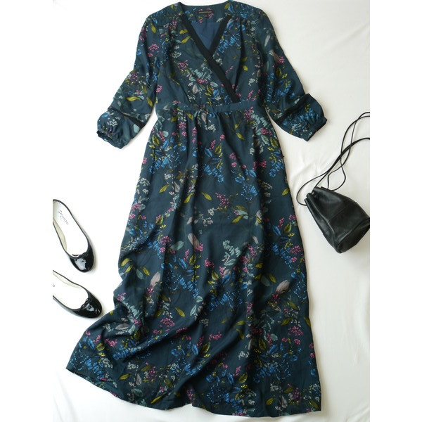 バナナリパブリック Banana Republic 秋色に魅せられる 凛とした ボタニカル 模様 カシュクール ロング マキシ ワンピース 4 女性用 売買されたオークション情報 Yahooの商品情報をアーカイブ公開 オークファン Aucfan Com