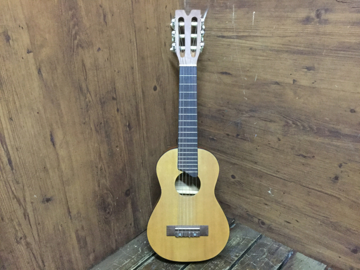 ☆ mavis メイビス　MC-MINI ギターウクレレ　ミニガット　ミニクラシックギター　楽器　機材　ギター　現状品☆