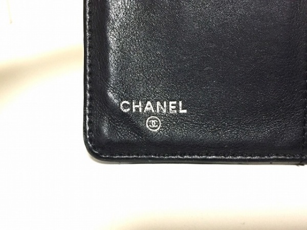 シャネル CHANEL 2つ折り財布 マトラッセ エナメル（レザー） 黒 16