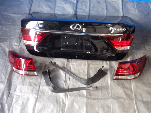 ◇レクサス LS460 USF40 純正 後期 トランク 後期 テールランプ