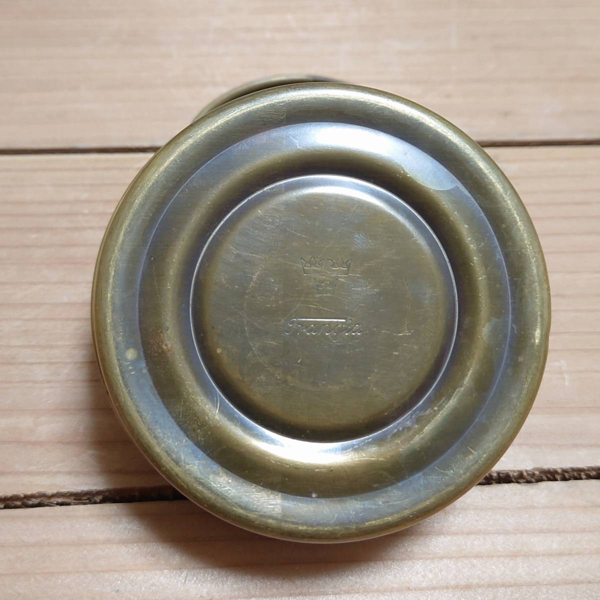 アルコールストーブ 1960年代 デッドストック<BR>筆記体ロゴ トランギア<BR>アルスト スウェーデン軍放出品 | ミリタリーショップ スウェーデン軍 トランギアTrangia デッドストック アルコー アルコールストーブ3点セット＆ SVEA アルコールストーブの口コミ、レビュー アルコール クッカー