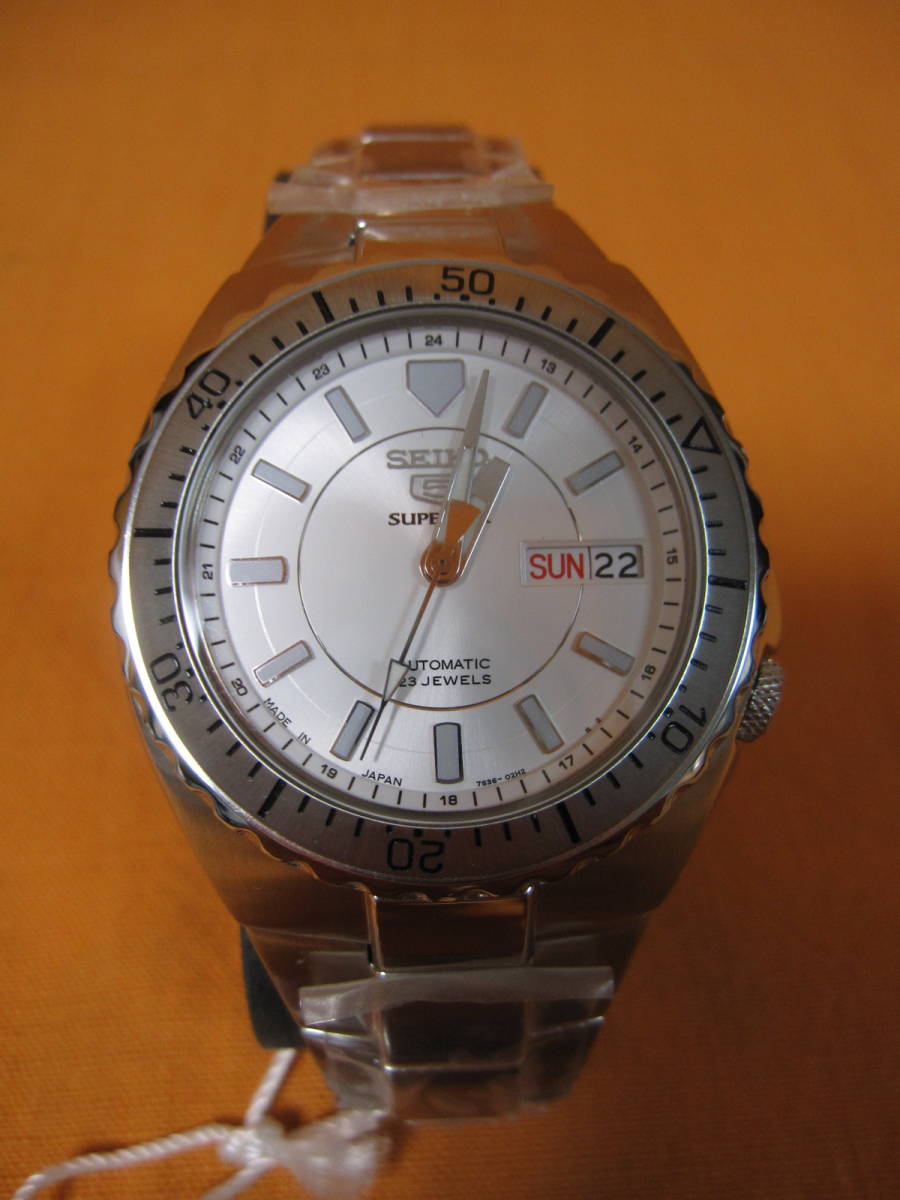 人気，新品 セイコー５腕時計 自動巻 ７S36 ‐02H2 品(3針＋カレンダー)｜売買されたオークション情報、yahooの商品情報をアーカイブ公開 - オークファン 3針＋カレンダー