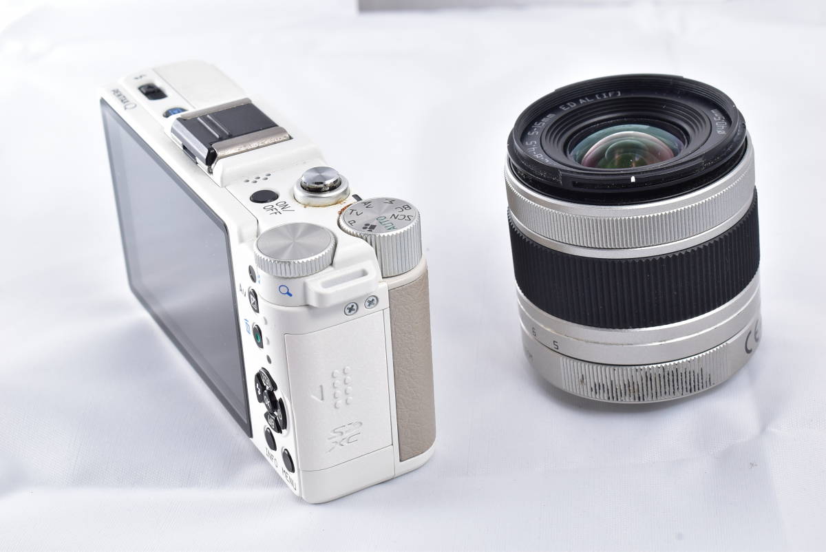 PENTAX ミラーレス一眼 Q [02 良品 ペンタックスミラーレス一眼 PENTAX ミラーレス一眼 Q 02ズームレンズキット
