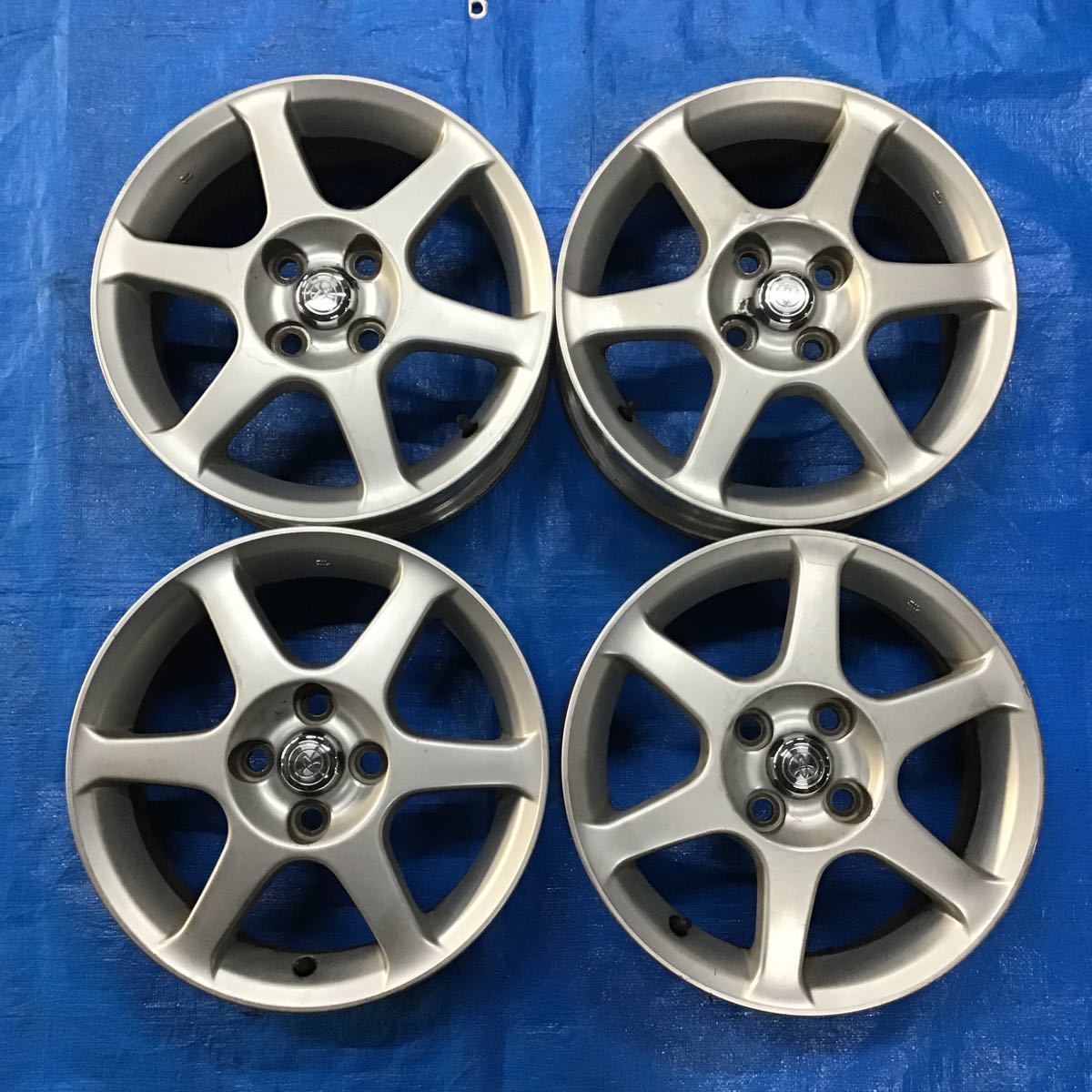 トヨタ ヴィッツ純正アルミホイール 15×5.5J+45 15インチ4本セット [
