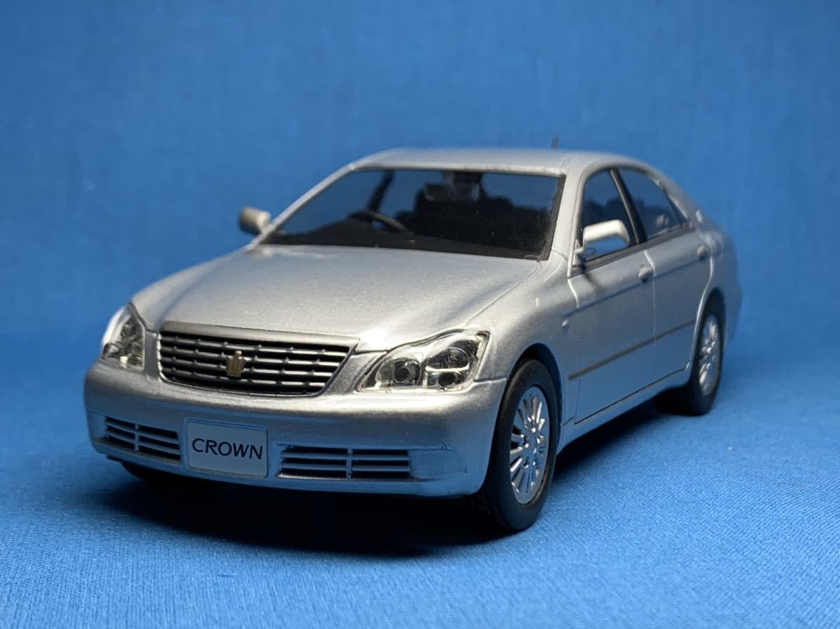 1/30 クラウン シルバーメタリック カラーサンプル ミニカー 非売品