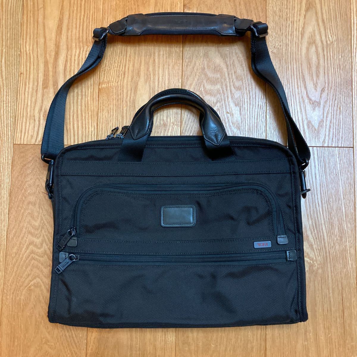 美品！■TUMI トゥミ アルファスリムデラックスポートフォリオ 2wayショルダーブリーフバッグ 26101DH ビジネスバッグ 激安■送料無料！