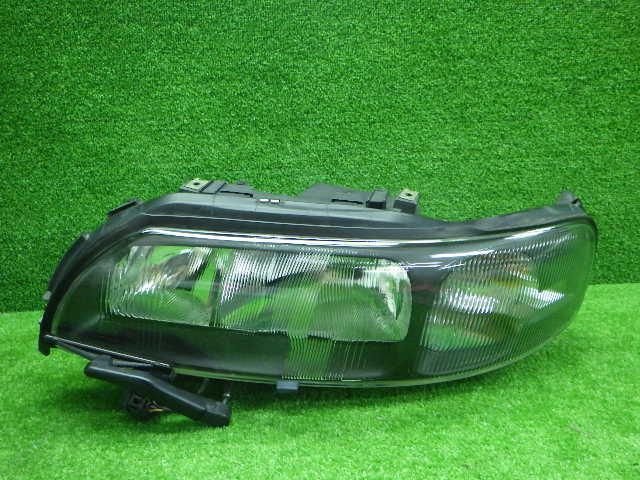 ボルボ V70 Sb5254 左ヘッドライト ヘッドライトワイパー付き ヘッドライト 売買されたオークション情報 Yahooの商品情報をアーカイブ公開 オークファン Aucfan Com