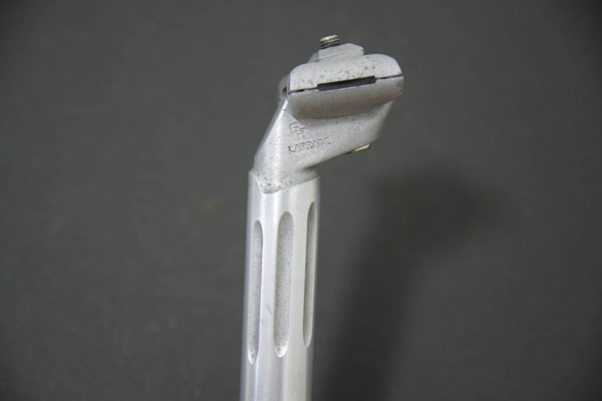 【人気定番，大人気】 SAKAE SR 栄 LAPRADE 溝入シートピラー 26.8mm ヴィンテージ 1982年製(直径27.2mm)｜売買されたオークション情報、yahooの商品情報をアーカイブ公開 - オークファン 直径27.2mm