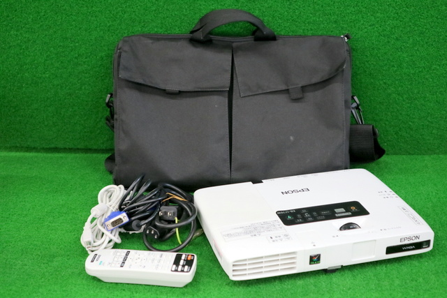 △9016 EPSON ビジネスプロジェクター【 EB-1776W 】△ データ