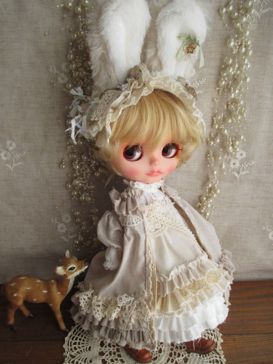  ネオ ブライス アウトフィット 白ガーゼワンピとコートセット min ネオブライス(服、靴)｜売買されたオークション情報、yahooの商品情報をアーカイブ公開 - オークファン 服、靴