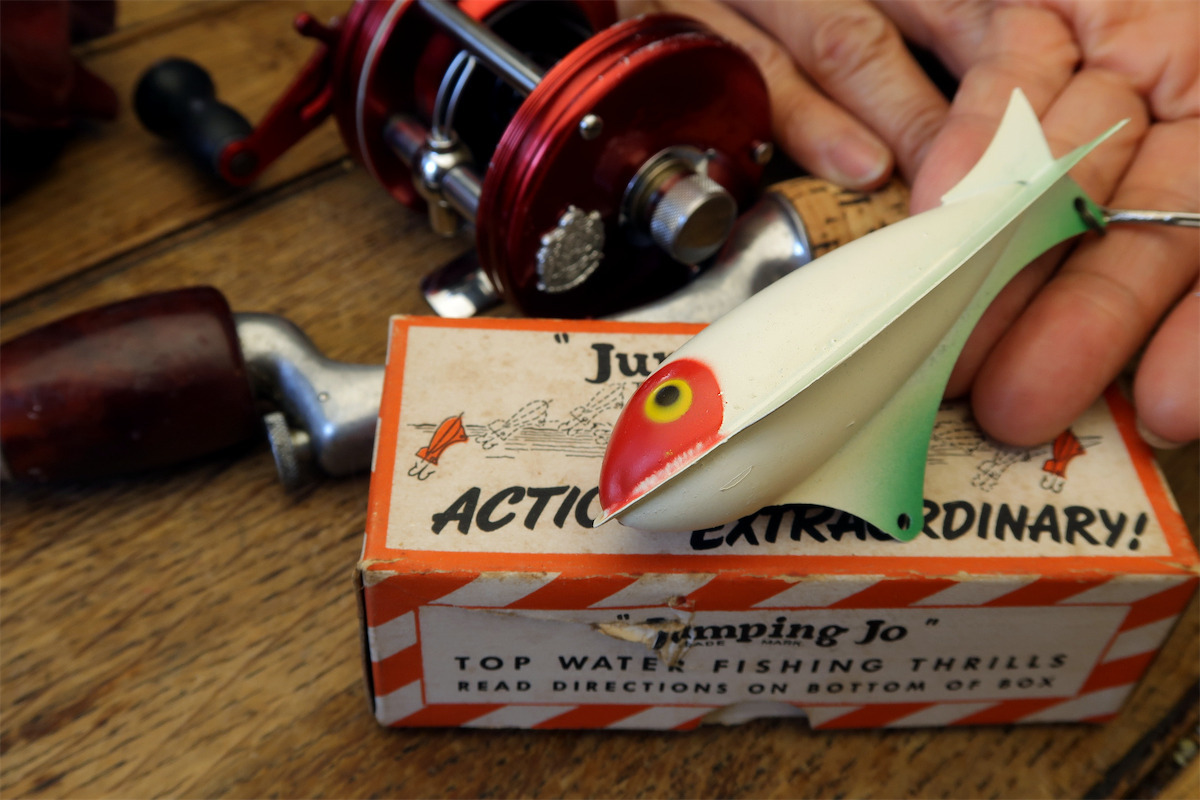 新作入荷，お買い得 USA JUMPING JO 金属製オールド ルアー 検 ABU 道楽 UMCO ハトリーズ ZEAL ザウルス HEDDON 世代の昭和レトロ アングラーに(ヘドン)｜売買されたオークション情報、yahooの商品情報をアーカイブ公開 - 淡水