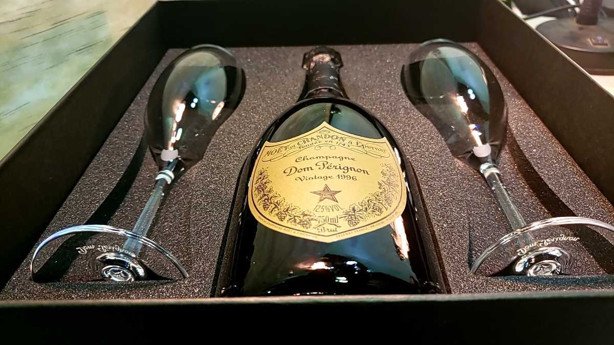 1996年 ドン ペリニヨン Vintage1996 Dom Perignon 750ml 12.5 1996年 ドン ペリニヨン Vintage1996 Dom Perignon 750ml 12.5