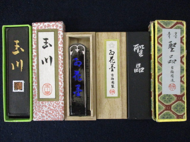 激安大特価，2026 J9485 古墨 古梅園九彙製 お花墨 約18g 青墨 聖品 約27g/玉川堂 玉川 約29g 3本セット 書画墨 書法 文房四宝 古玩 和墨 日本墨 書道具 E5(その他)｜売買されたオークション情報、yahooの商品情報をア その他