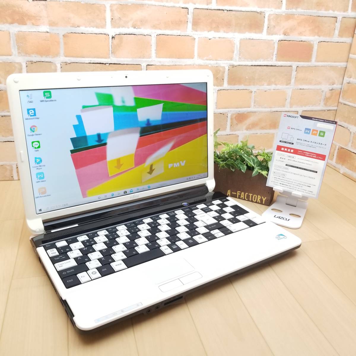★超美品・Office搭載★LIFEBOOK AH42/C/アーバンホワイト 最新Win10 高性能Pentium P6200搭載/HDD640GB/メモリ4GB/無線 Wi-Fi/webカメラ