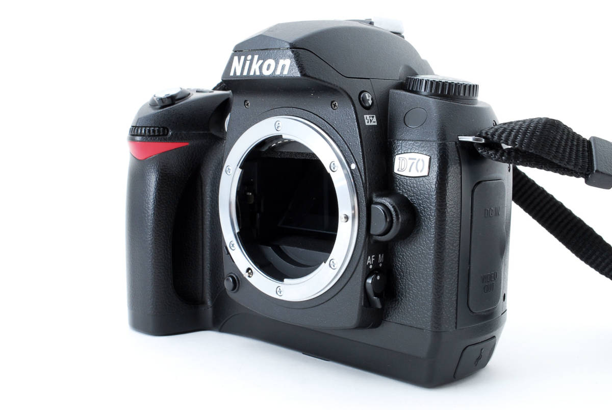 D70 | ボディ⁄ＢＯＤＹ 610万画素 NIKON⁄ニコンデジタルカメラ
