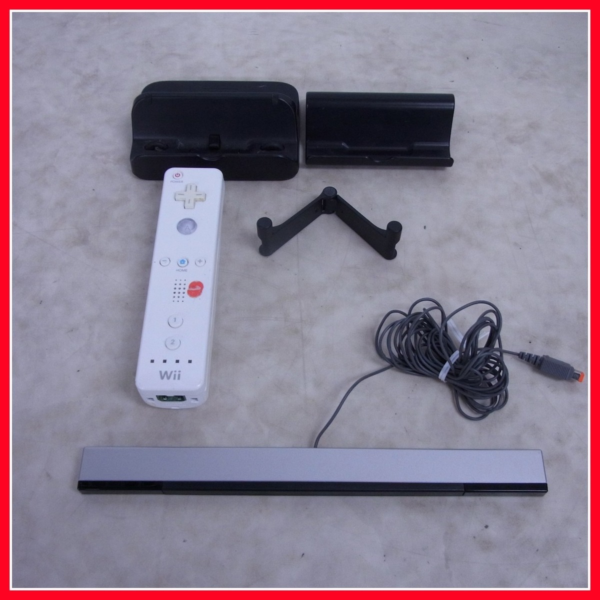 Wiiu 8gb 本体 シロ Wii リモコン センサーバー 等 周辺機器 マリオカート8 等 ソフト5本 セット Nintendo 任天堂 40 Wii U本体 売買されたオークション情報 Yahooの商品情報をアーカイブ公開 オークファン Aucfan Com