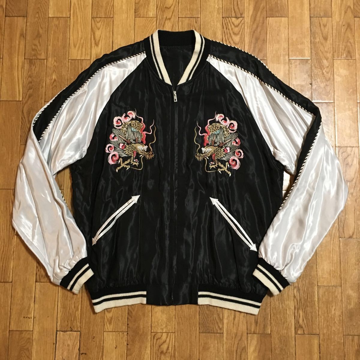 BEAMS × テーラー東洋 スカジャン 龍 両面刺繍 リバーシブル 黒 白 L