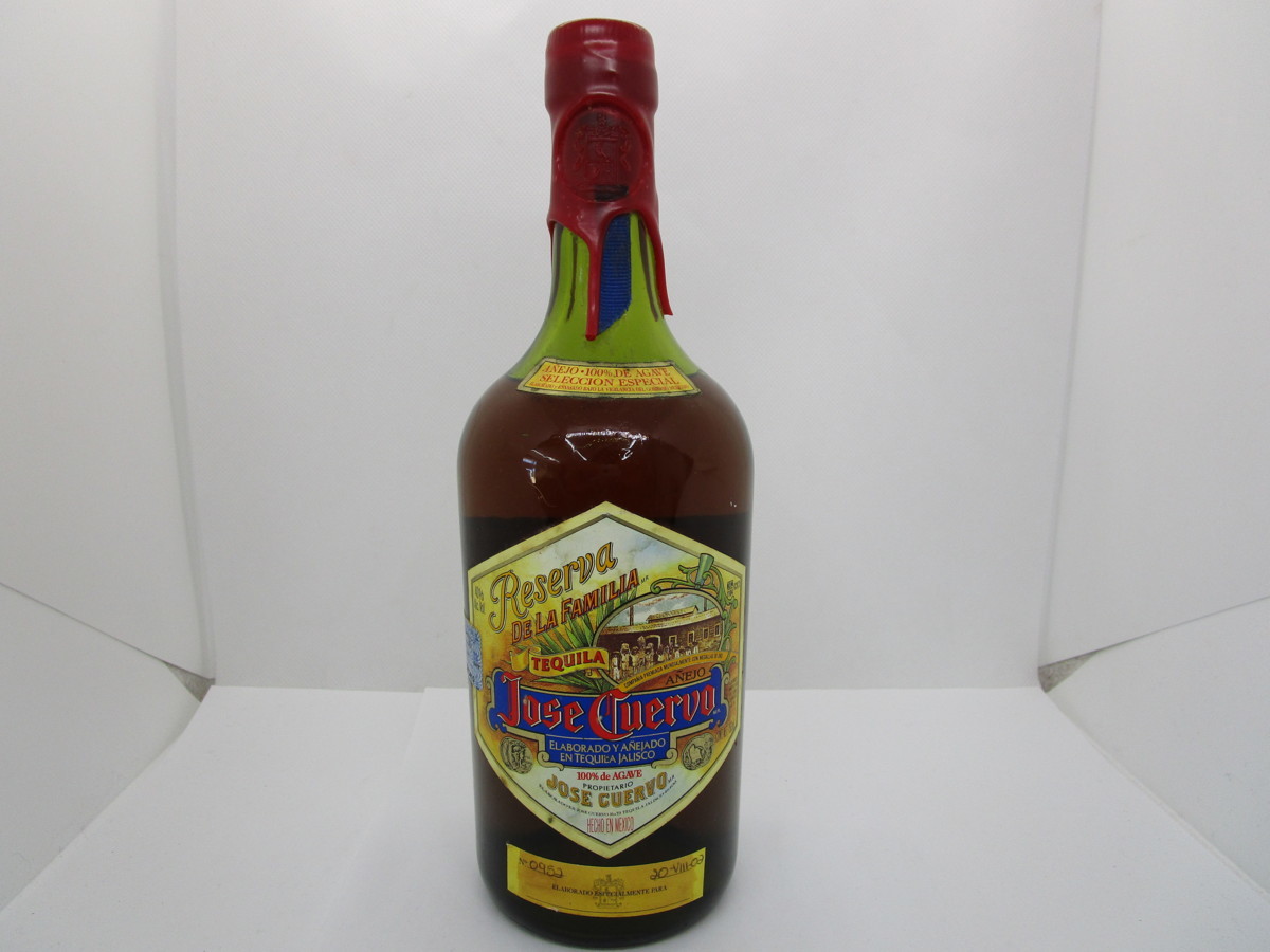 Jose Familia Cuervo Reserva La Extra Anejo de Tequila De - la