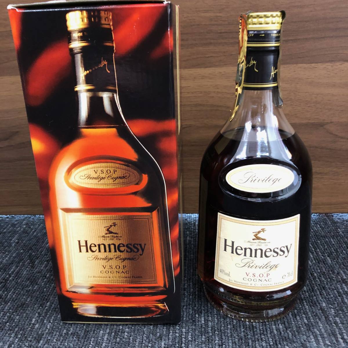未開栓 Hennessy ヘネシー VSOP コニャック（ブランデー） 箱付 700ml