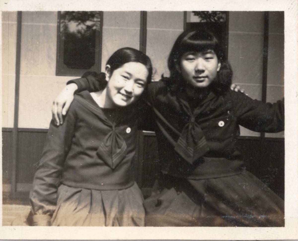 昭和初期 戦時中 女学校 女学生等 若い女性 生写真 合計10枚 セーラー服 制服 和服 清楚美人 女の園 知的 天然美少女 戦時資料 印刷物 売買されたオークション情報 Yahooの商品情報をアーカイブ公開 オークファン Aucfan Com