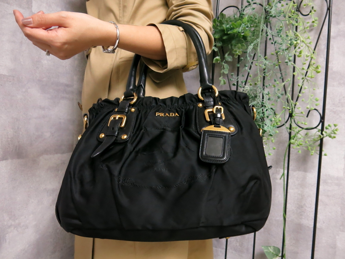プラダ PRADA トートバッグ ポコノ ・ テスートナイロン ホワイト⁄白色 